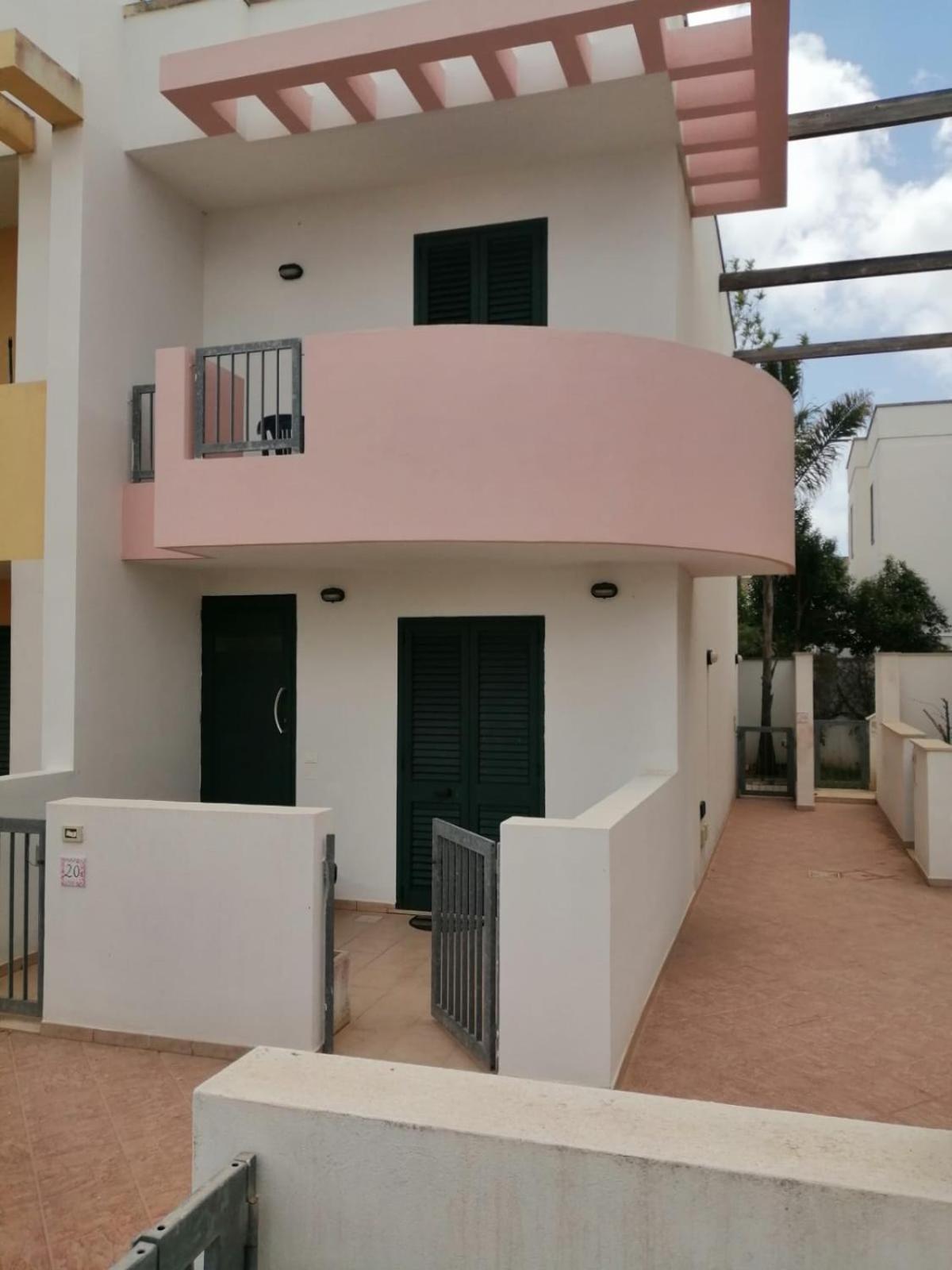 Case In Residence Torre Dell'Orso Exterior photo